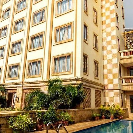 Blue River Hotel Phnom Penh Bagian luar foto