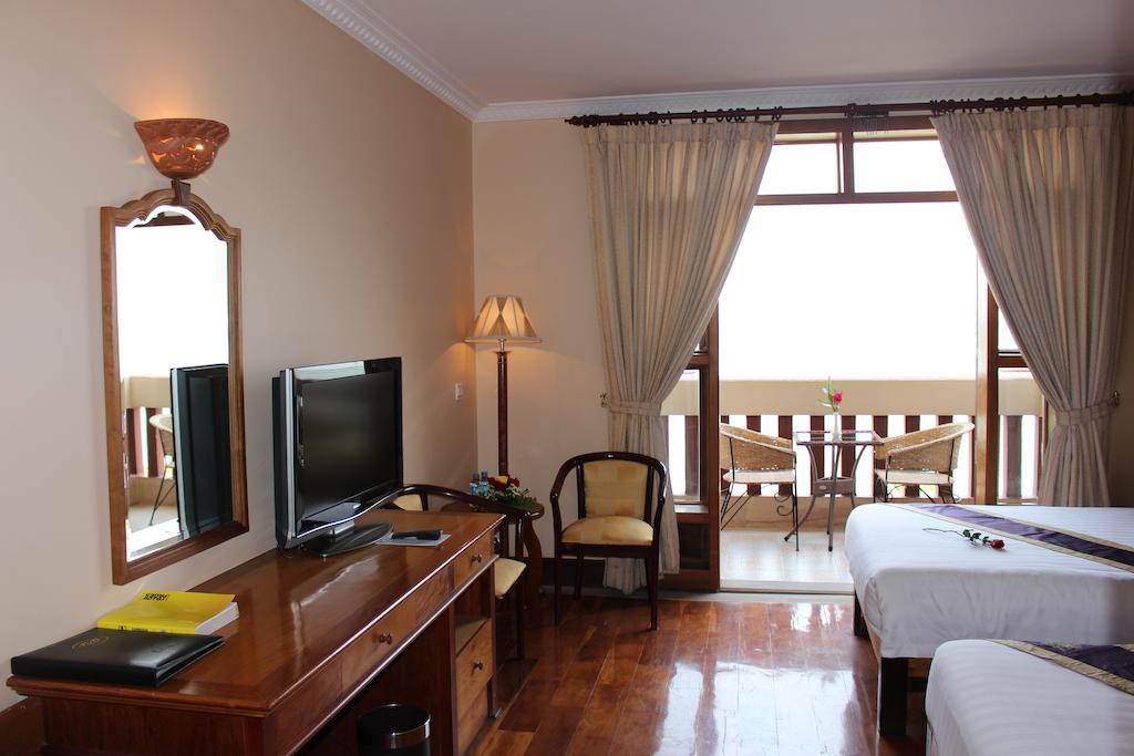 Blue River Hotel Phnom Penh Bagian luar foto